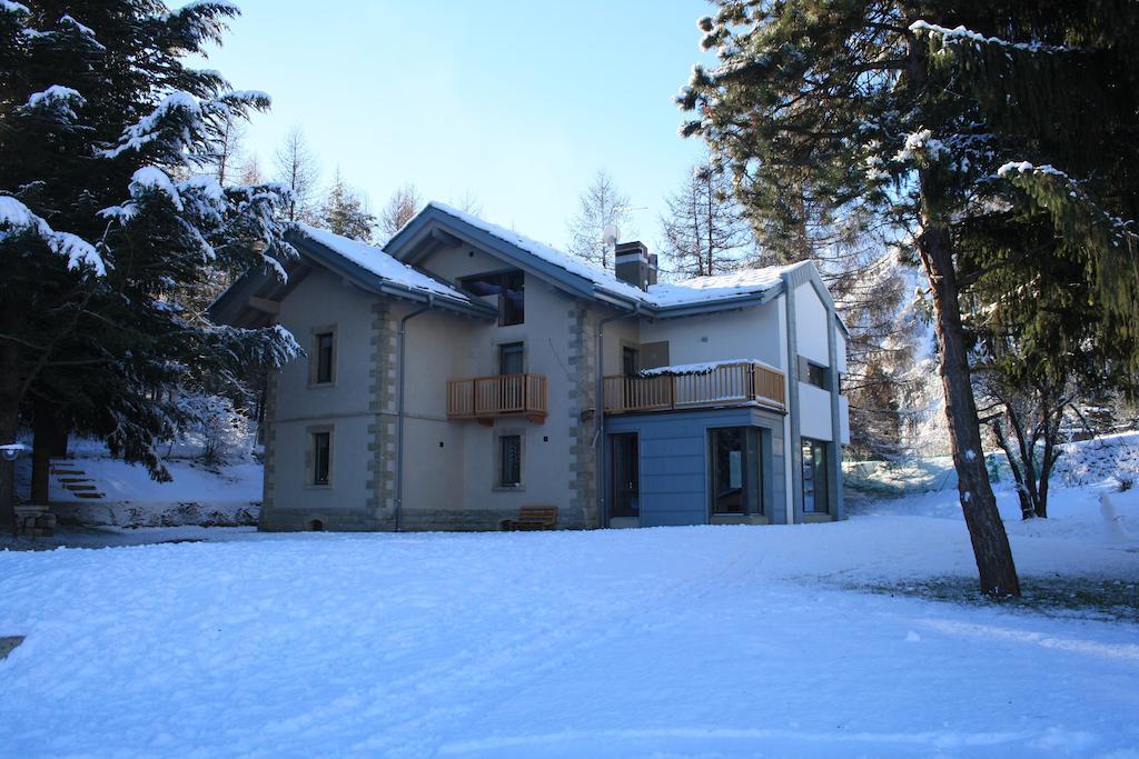 Hotel La Stazione Dell'Acqua Introd Exterior foto